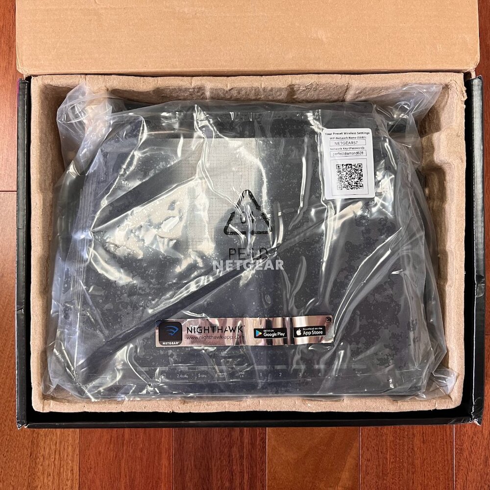 NETGEAR R7600 Nighthawk AC1750 Smart WiFi Router - R6700-100NAS - Picture 4 of 4